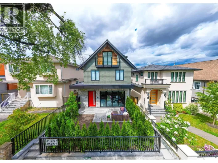 1 2777 E 27TH AVENUE, Vancouver