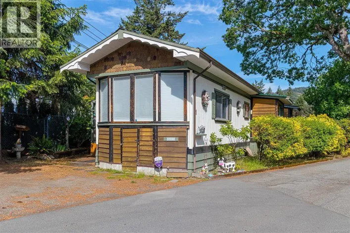 1 2780 Spencer Rd, Langford