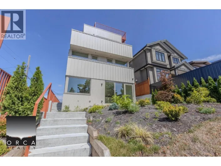 1 2915 EAST 5TH AVENUE, Vancouver