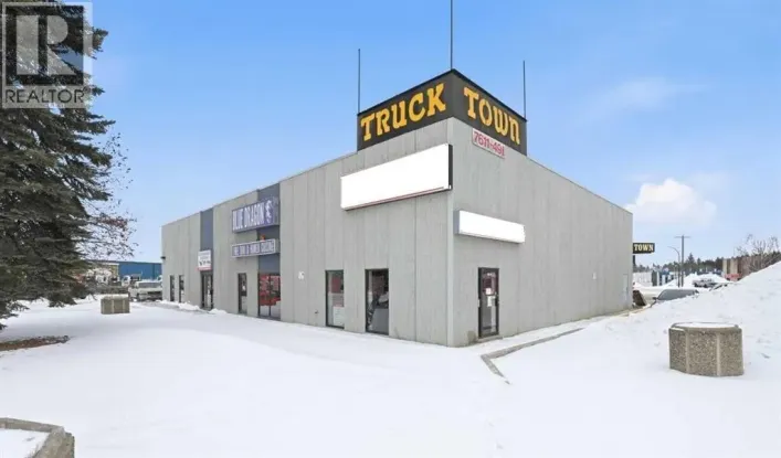 1 & 3, 7611 49 Avenue, Red Deer