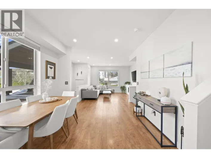 1 301 KLAHANIE DRIVE, Port Moody