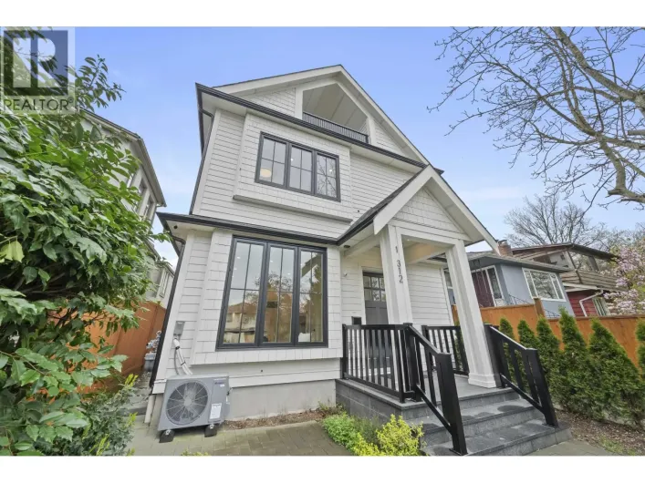 1 312 E 40TH AVENUE, Vancouver