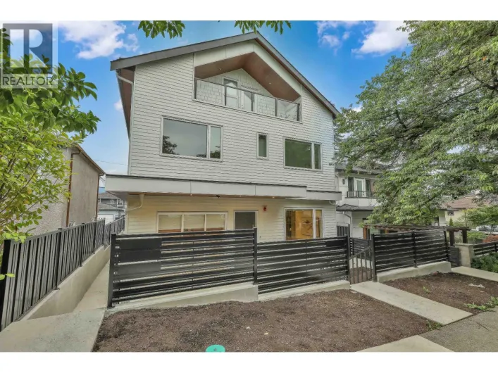 1 3185 GRAVELEY STREET, Vancouver