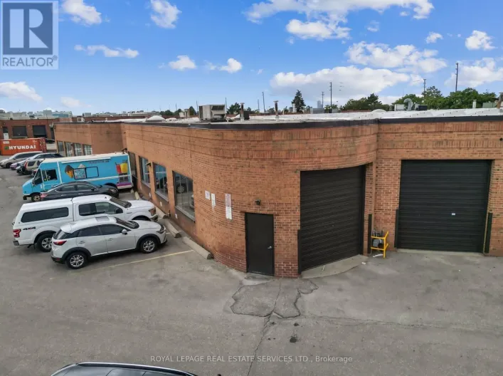 1 - 32 GOODMARK PLACE, Toronto