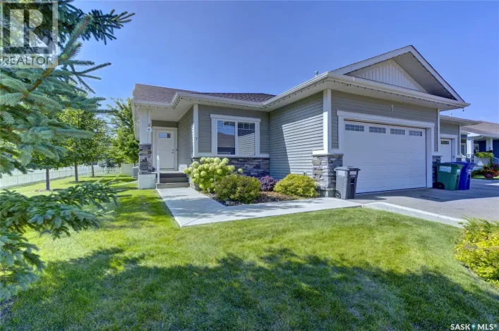 Row / Townhouse for sale: #1 3206 11Th STREET W, Saskatoon