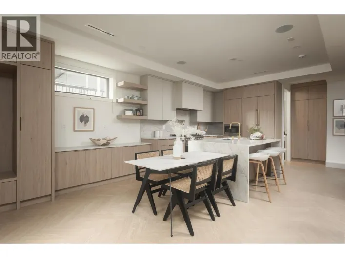 1 3393 VICTORIA DRIVE, Vancouver