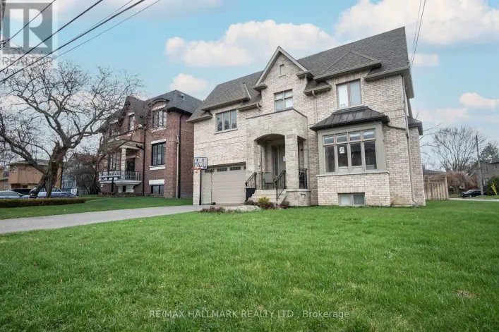 1 - 35 ROBERTA DRIVE, Toronto