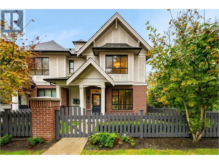 1 3500 BURKE VILLAGE PROMENADE, Coquitlam