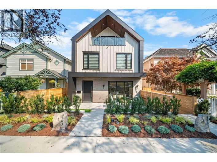 1 3563 E 25TH AVENUE, Vancouver