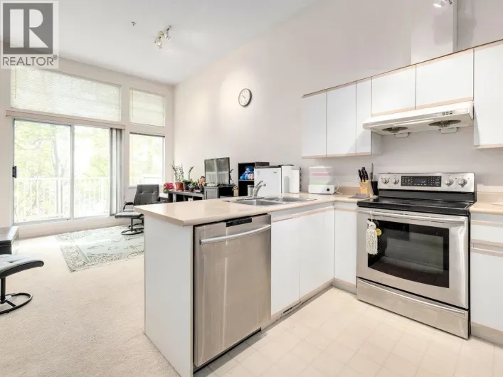 1 3576 RAINIER PLACE, Vancouver