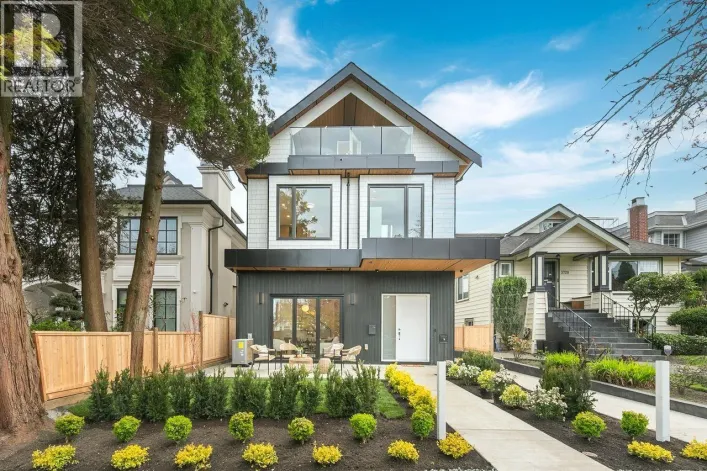 1 3708 W 18TH AVENUE, Vancouver