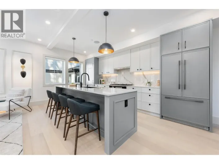 1 375 E 33RD AVENUE, Vancouver