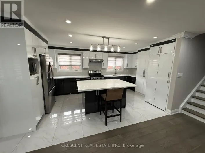 1 - 3941 LONGO CIRCLE, Mississauga