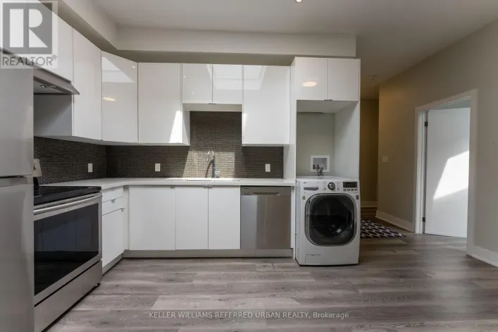 1 - 400 QUEEN STREET W, Toronto