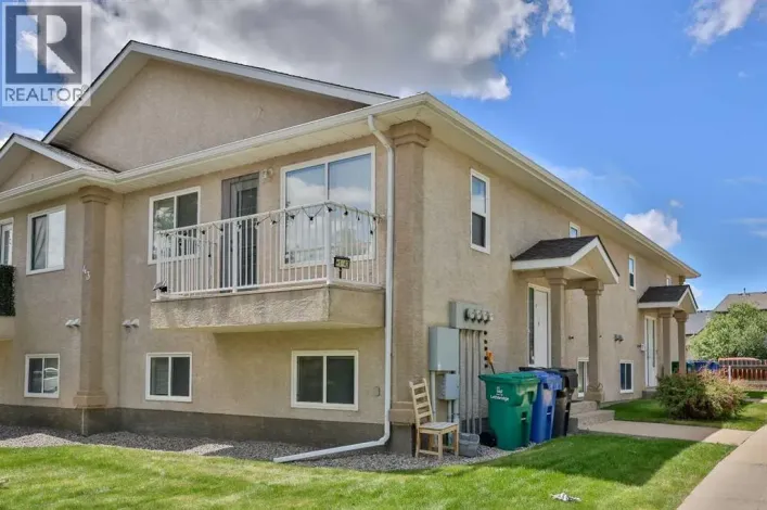 1, 43 Highlands Place W, Lethbridge