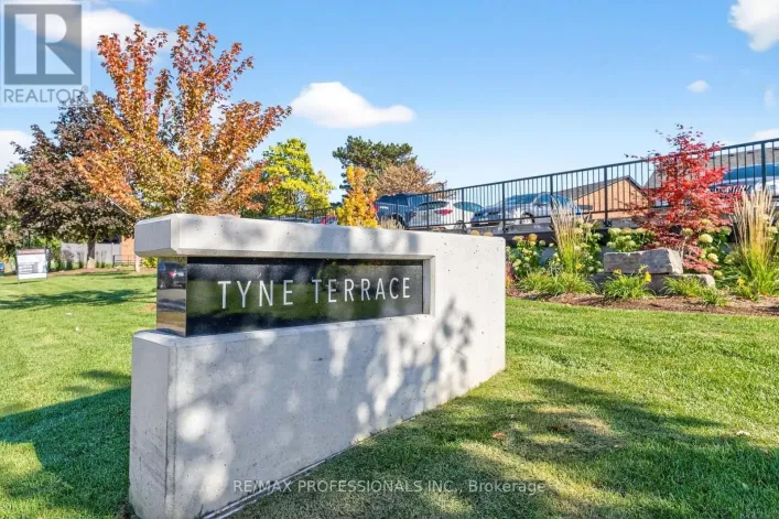 1 - 4357 BLOOR STREET W, Toronto