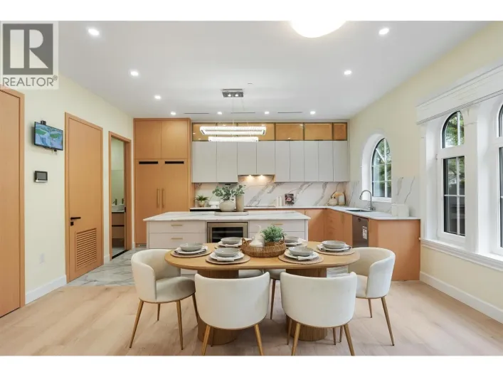 1 4503 W 15TH AVENUE, Vancouver