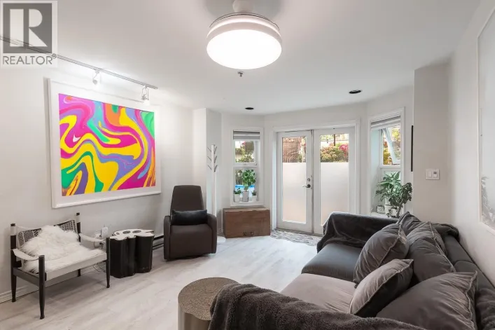 1 451 E PENDER STREET, Vancouver