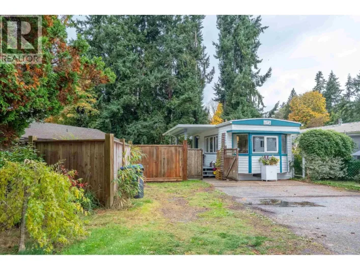 1 4514 SUNSHINE COAST HIGHWAY, Sechelt