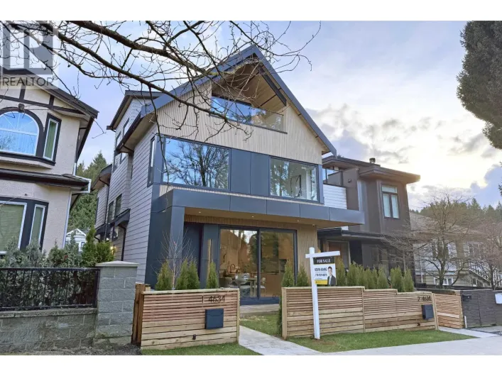 1 4634 W 15TH AVENUE, Vancouver