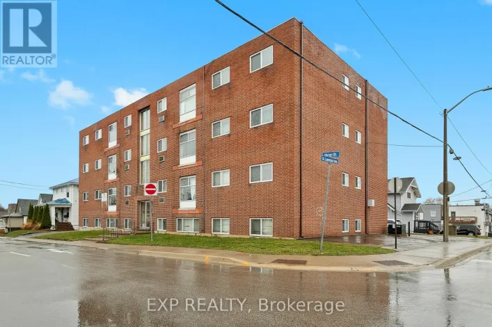 1 - 4663 HURON STREET, Niagara Falls