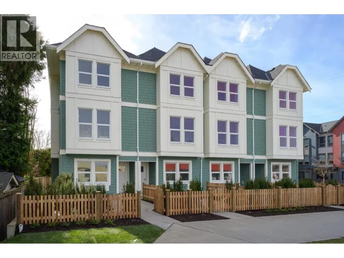 1 4788 54A STREET, Delta