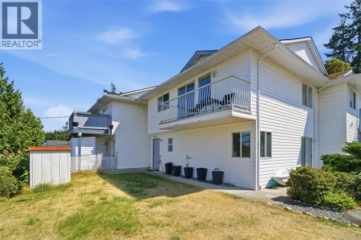 1 4801 Hammond Bay Rd, Nanaimo