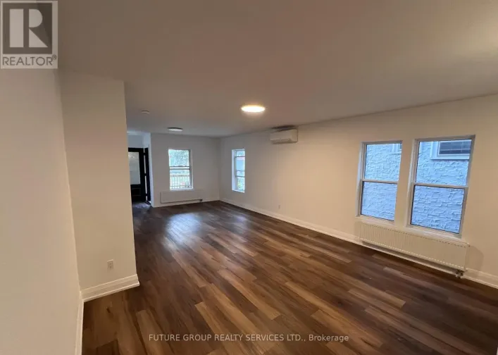 1 - 4876 SIMCOE STREET, Niagara Falls