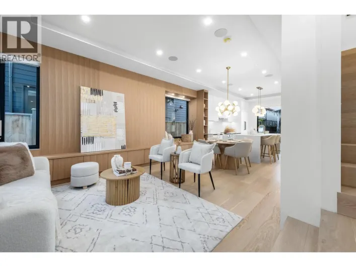 1 4895 MOSS STREET, Vancouver