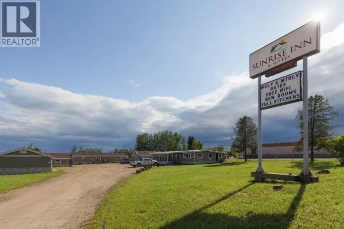 1 5207 S 50 AVENUE, Fort Nelson