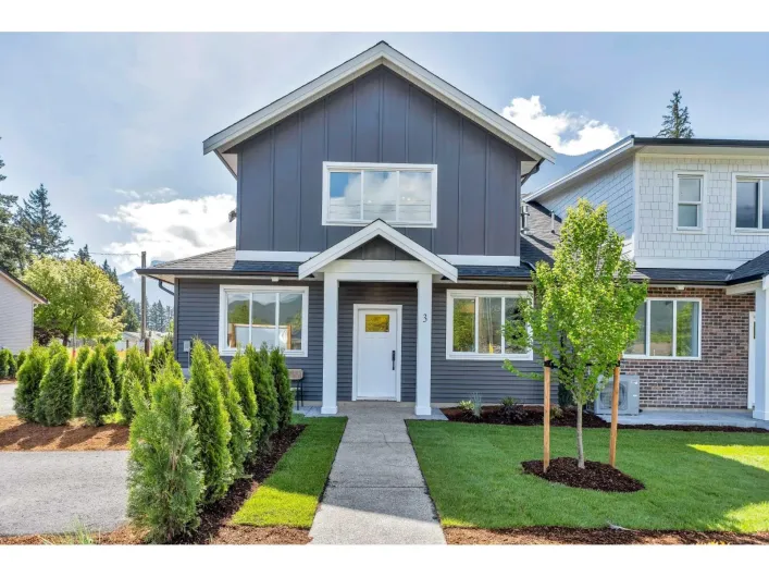 1 558 PARK STREET|Hope, Hope