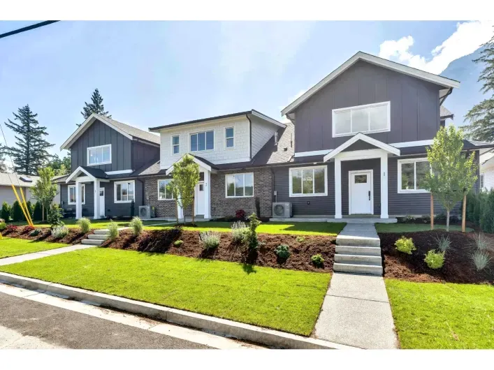 1 558 PARK STREET|Hope, Hope