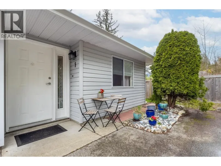 1 5706 EBBTIDE STREET, Sechelt