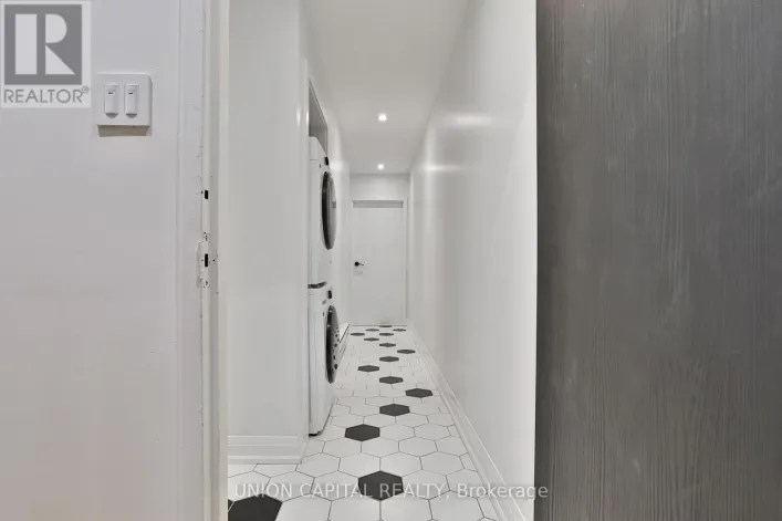 1 - 612 GERRARD STREET E, Toronto