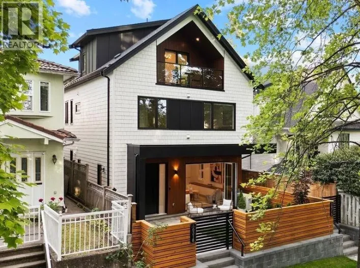 1 6318 SOPHIA STREET, Vancouver