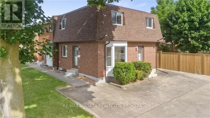 1 - 6344 DRUMMOND ROAD, Niagara Falls