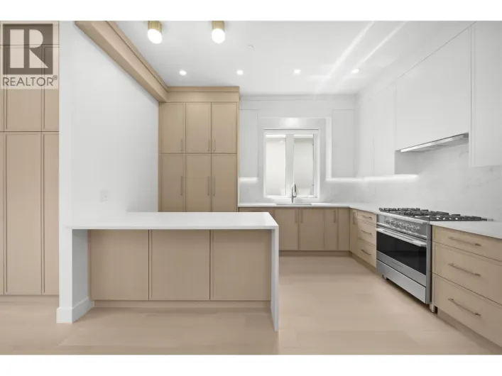 1 6461 E PRINCE EDWARD STREET, Vancouver