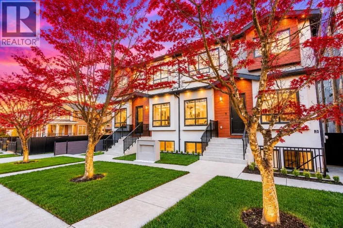 1 6692 NAPIER STREET, Burnaby