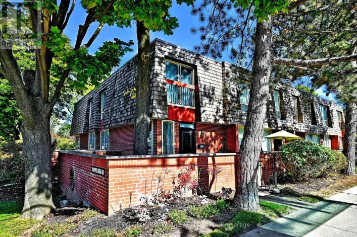 1 - 69 UPPER CANADA DRIVE, Toronto