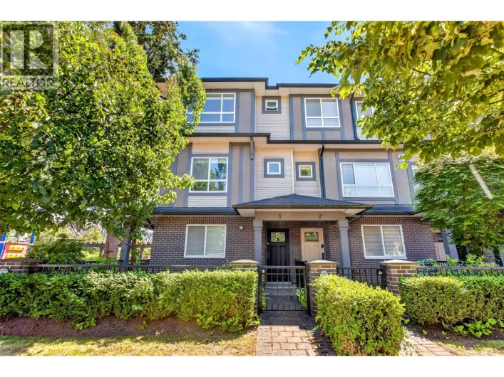 1 7691 BRIDGE STREET, Richmond