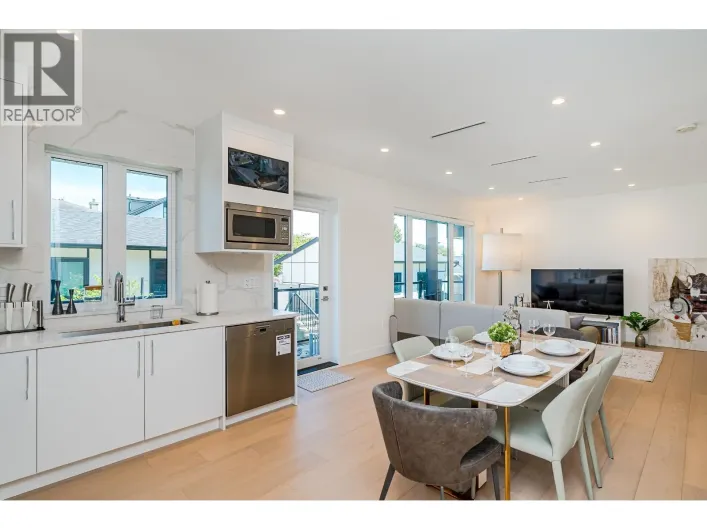 1 8182 CARTIER STREET, Vancouver