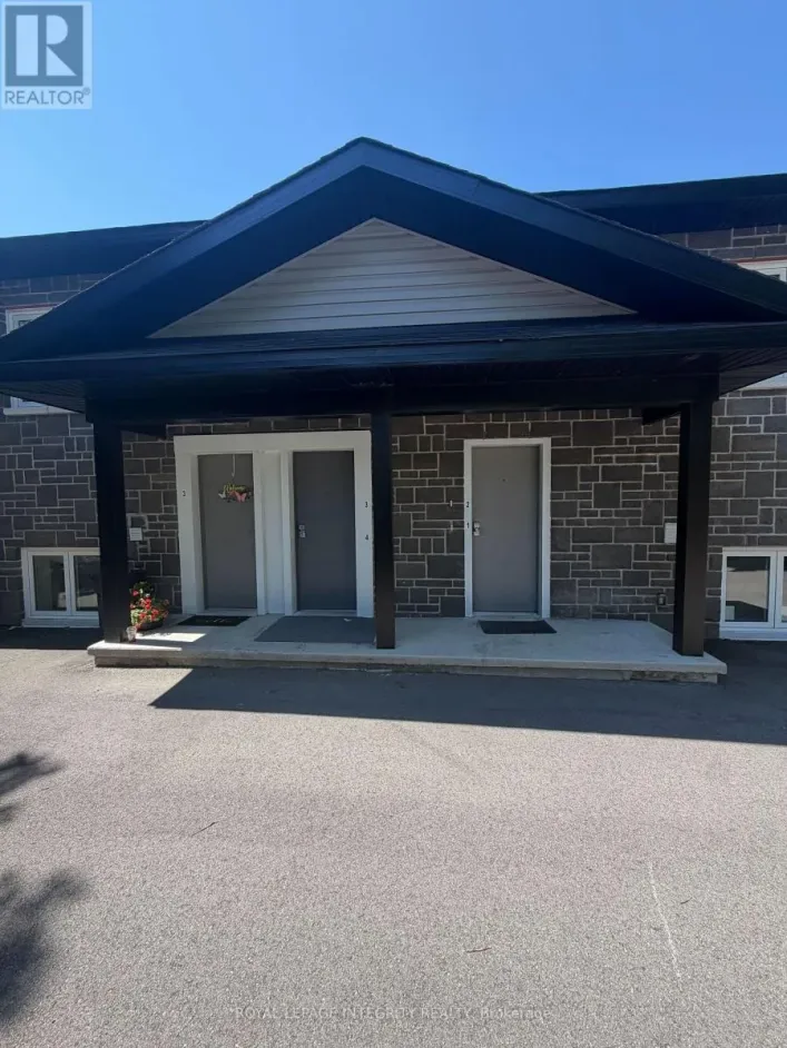 1 - 82 CHRISTOPHER HAMILTON STREET, Ottawa