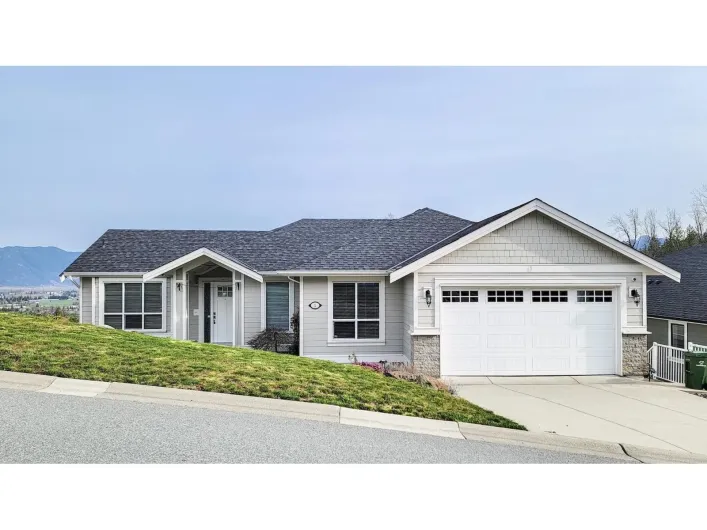 1 8295 NIXON ROAD|Eastern Hillsides, Chilliwack