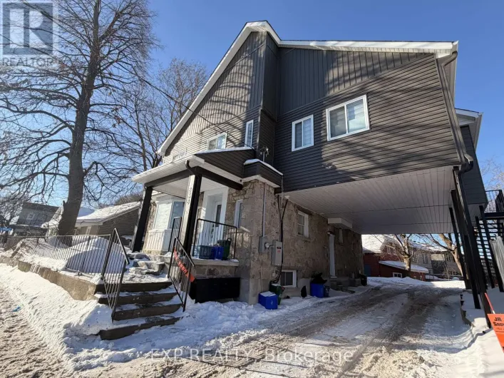 #1 - 838 ST. LAURENT BOULEVARD, Ottawa