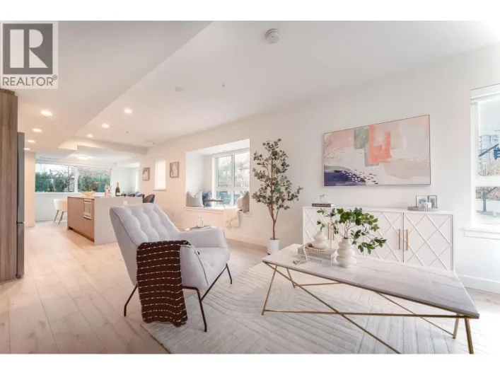 1 8428 PARK ROAD, Richmond