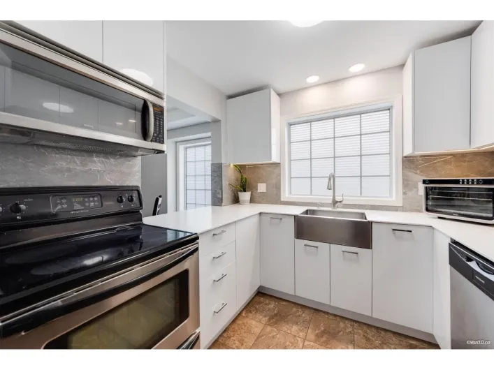 1 9437 HAZEL STREET|Chilliwack Proper East, Chilliwack