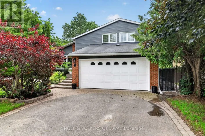 1 BLUERIDGE COURT, Ottawa