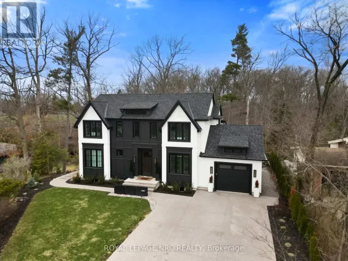 House for sale: 1 BRIARFIELD CRESCENT, St. Catharines