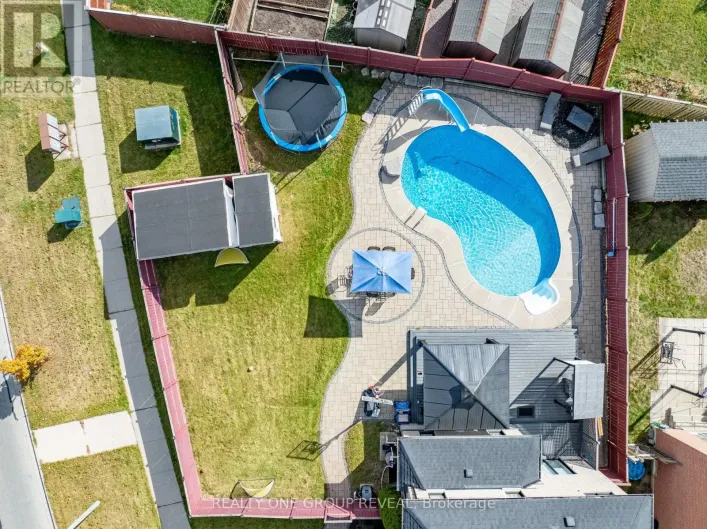 1 BRIDGID DRIVE, Whitby