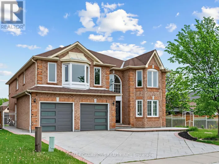 1 CLUSTER OAK PLACE, Brampton
